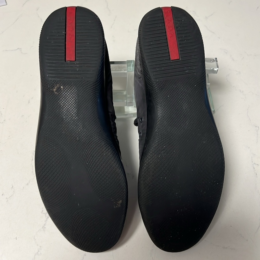 Title:
Prada Black Suede & Nylon Sneakers 4E 2439- Men’s Size 8 good condition - Picture 9 of 10